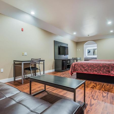 Scottish Inns & Suites Iah Airport-Beltway 8 Aldine Eksteriør bilde