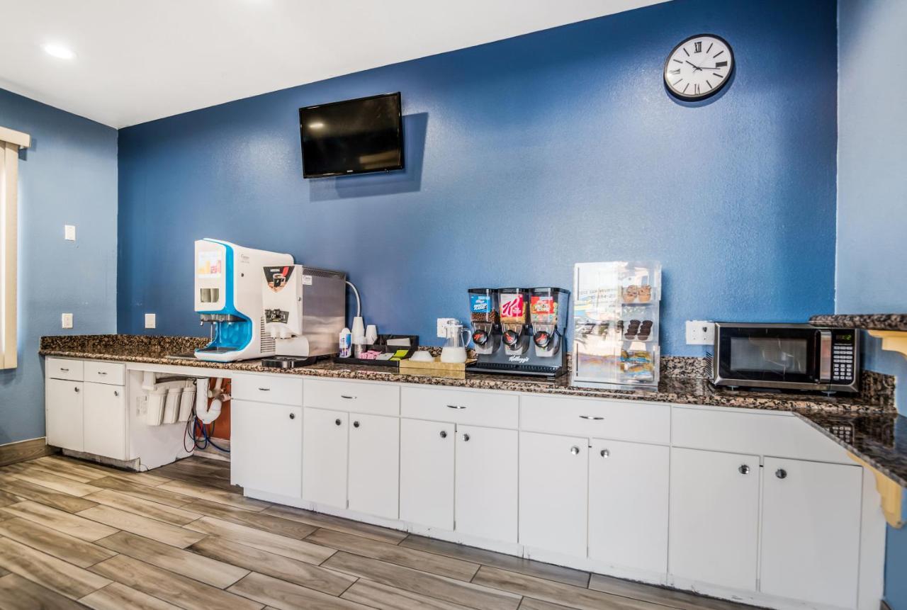 Scottish Inns & Suites Iah Airport-Beltway 8 Aldine Eksteriør bilde